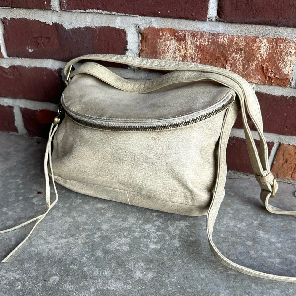 HOBO Cream Crossbody Bag - Picture 4 of 11